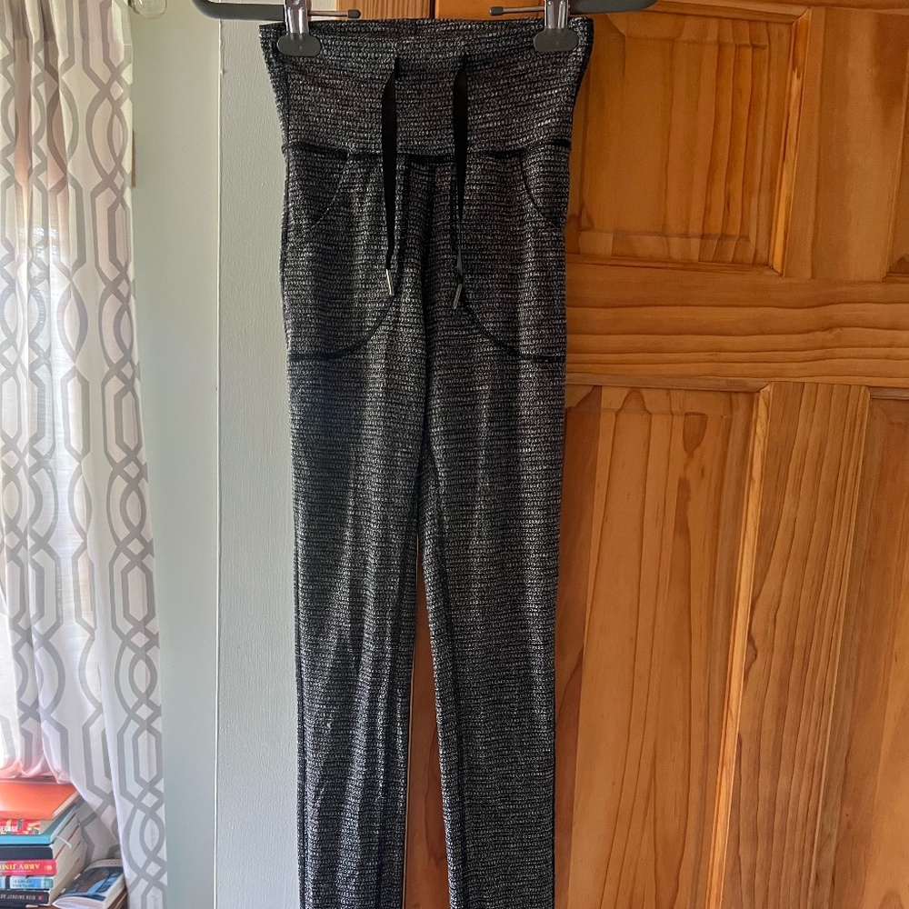 Vintage Lululemon Fleece Lined Grey/White Striped Half Flare Leggings
